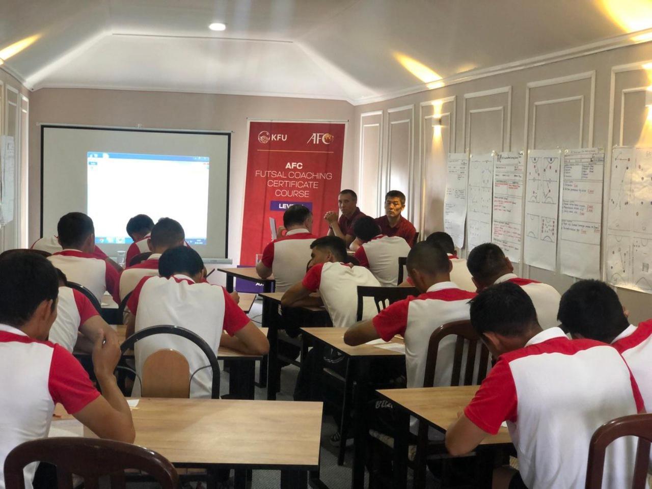 Ave Hotel 奥什 外观 照片